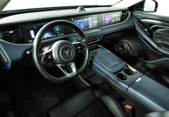 Подержанный автомобиль Voyah Free 2023 года (11 фото)