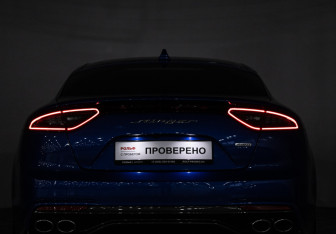 Подержанный автомобиль Kia Stinger 2019 года (22 фото)
