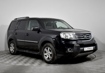 Подержанный автомобиль Honda Pilot 2012 года (3 фото)