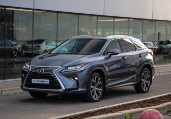 Подержанный автомобиль Lexus RX 2018 года (3 фото)