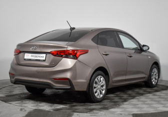 Подержанный автомобиль Hyundai Solaris Sedan 2018 года (5 фото)