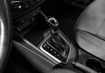 Подержанный автомобиль Hyundai Solaris Sedan 2017 года (11 фото)