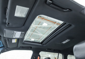 Подержанный автомобиль Lexus LX 2013 года (16 фото)