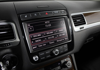 Подержанный автомобиль Volkswagen Touareg 2016 года (17 фото)