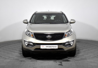 Подержанный автомобиль Kia Sportage 2014 года (2 фото)