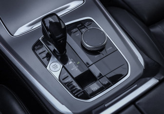 Подержанный автомобиль BMW X5 2019 года (21 фото)