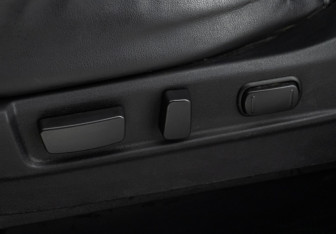 Подержанный автомобиль Mitsubishi Outlander 2021 года (15 фото)