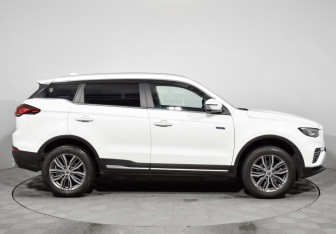 Подержанный автомобиль Geely Atlas Pro 2021 года (4 фото)