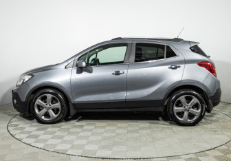 Подержанный автомобиль Opel Mokka 2014 года (8 фото)