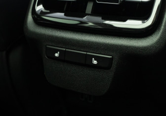 Подержанный автомобиль Changan UNI-K 2023 года (26 фото)