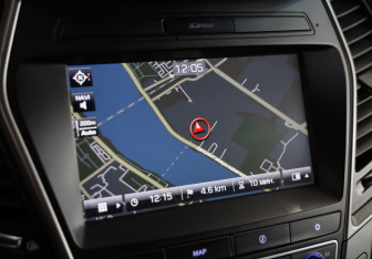 Подержанный автомобиль Hyundai Santa Fe 2015 года (16 фото)