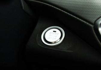 Подержанный автомобиль Changan UNI-T 2023 года (23 фото)