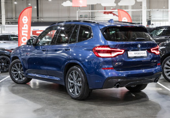 Подержанный автомобиль BMW X3 2018 года (11 фото)
