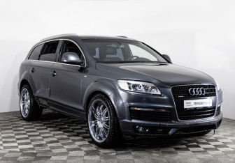Подержанный автомобиль Audi Q7 2008 года (3 фото)