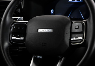 Подержанный автомобиль Haval H3 2024 года (12 фото)