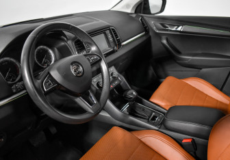 Подержанный автомобиль Skoda Karoq 2020 года (9 фото)