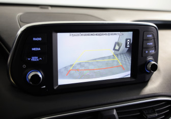 Подержанный автомобиль Hyundai Santa Fe 2019 года (14 фото)