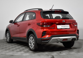 Подержанный автомобиль Kia Rio Hatchback 2021 года (7 фото)