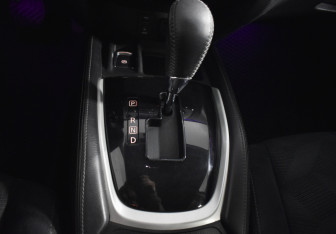 Подержанный автомобиль Nissan X-Trail 2015 года (16 фото)