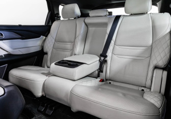 Подержанный автомобиль Mazda CX-9 2022 года (30 фото)