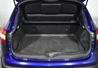 Подержанный автомобиль Nissan Qashqai 2014 года (19 фото)