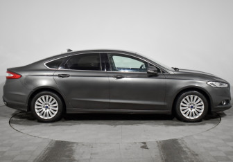 Подержанный автомобиль Ford Mondeo Sedan 2017 года (4 фото)