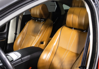 Подержанный автомобиль Jaguar XJ 2016 года (114 фото)