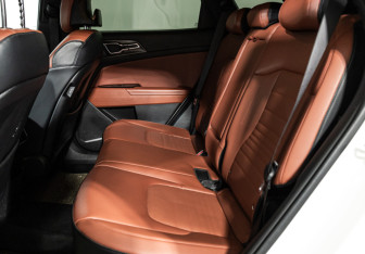 Подержанный автомобиль Kia Sportage 2023 года (10 фото)