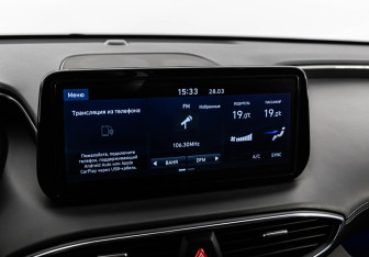 Подержанный автомобиль Hyundai Santa Fe 2022 года (21 фото)