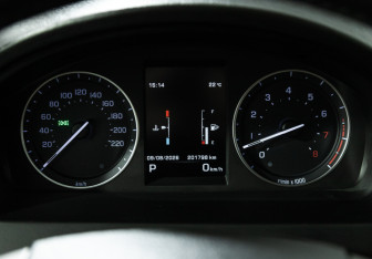 Подержанный автомобиль Land Rover Freelander 2014 года (12 фото)