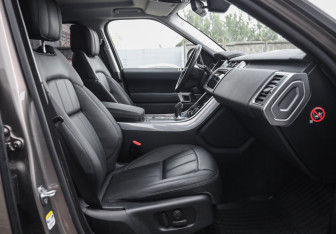 Подержанный автомобиль Land Rover Range Rover Sport 2018 года (32 фото)