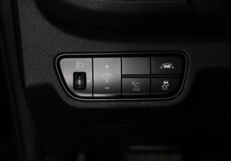 Подержанный автомобиль Kia Seltos 2021 года (23 фото)