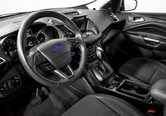 Подержанный автомобиль Ford Kuga 2019 года (9 фото)