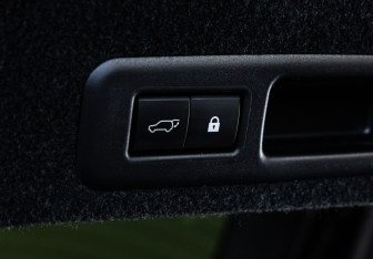 Подержанный автомобиль Lexus RX 2020 года (38 фото)
