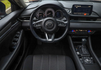 Подержанный автомобиль Mazda 6 Sedan 2021 года (13 фото)