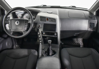 Подержанный автомобиль SsangYong Kyron 2012 года (13 фото)