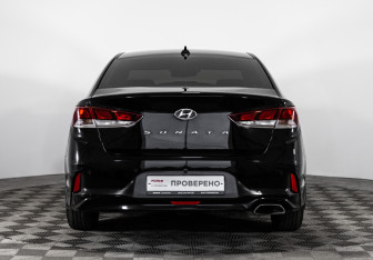 Подержанный автомобиль Hyundai Sonata 2019 года (6 фото)
