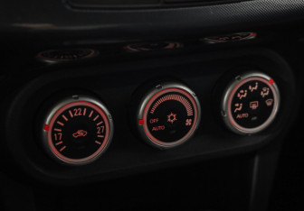 Подержанный автомобиль Mitsubishi Lancer Sedan 2008 года (13 фото)