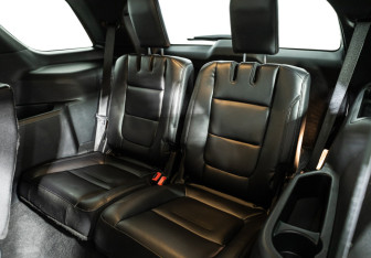 Подержанный автомобиль Ford Explorer 2019 года (22 фото)