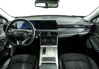 Подержанный автомобиль Exeed TXL 2022 года (13 фото)