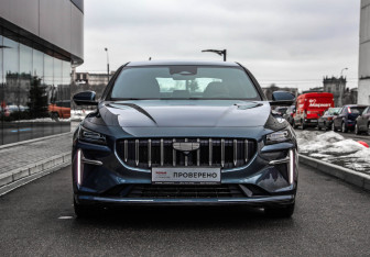 Подержанный автомобиль Geely Preface 2024 года (3 фото)