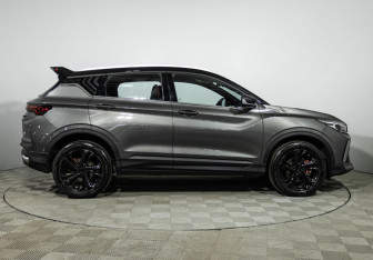 Подержанный автомобиль Geely Coolray 2023 года (4 фото)