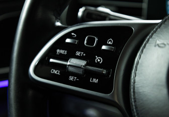 Подержанный автомобиль Mercedes-Benz GLE 2022 года (21 фото)