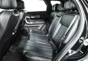 Подержанный автомобиль Jaecoo J7 2025 года (10 фото)