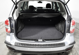 Подержанный автомобиль Subaru Forester Suv 2015 года (19 фото)
