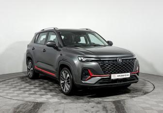 Подержанный автомобиль Changan CS35PLUS 2023 года (3 фото)