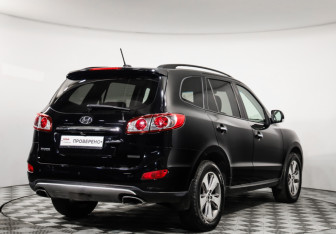 Подержанный автомобиль Hyundai Santa Fe 2011 года (5 фото)