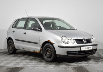 Подержанный автомобиль Volkswagen Polo Hatchback 2002 года (3 фото)