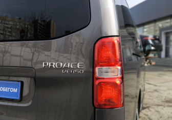 Подержанный автомобиль Toyota ProAce 2018 года (7 фото)