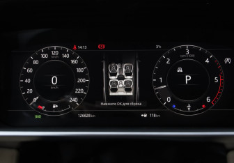 Подержанный автомобиль Land Rover Range Rover Sport 2018 года (15 фото)